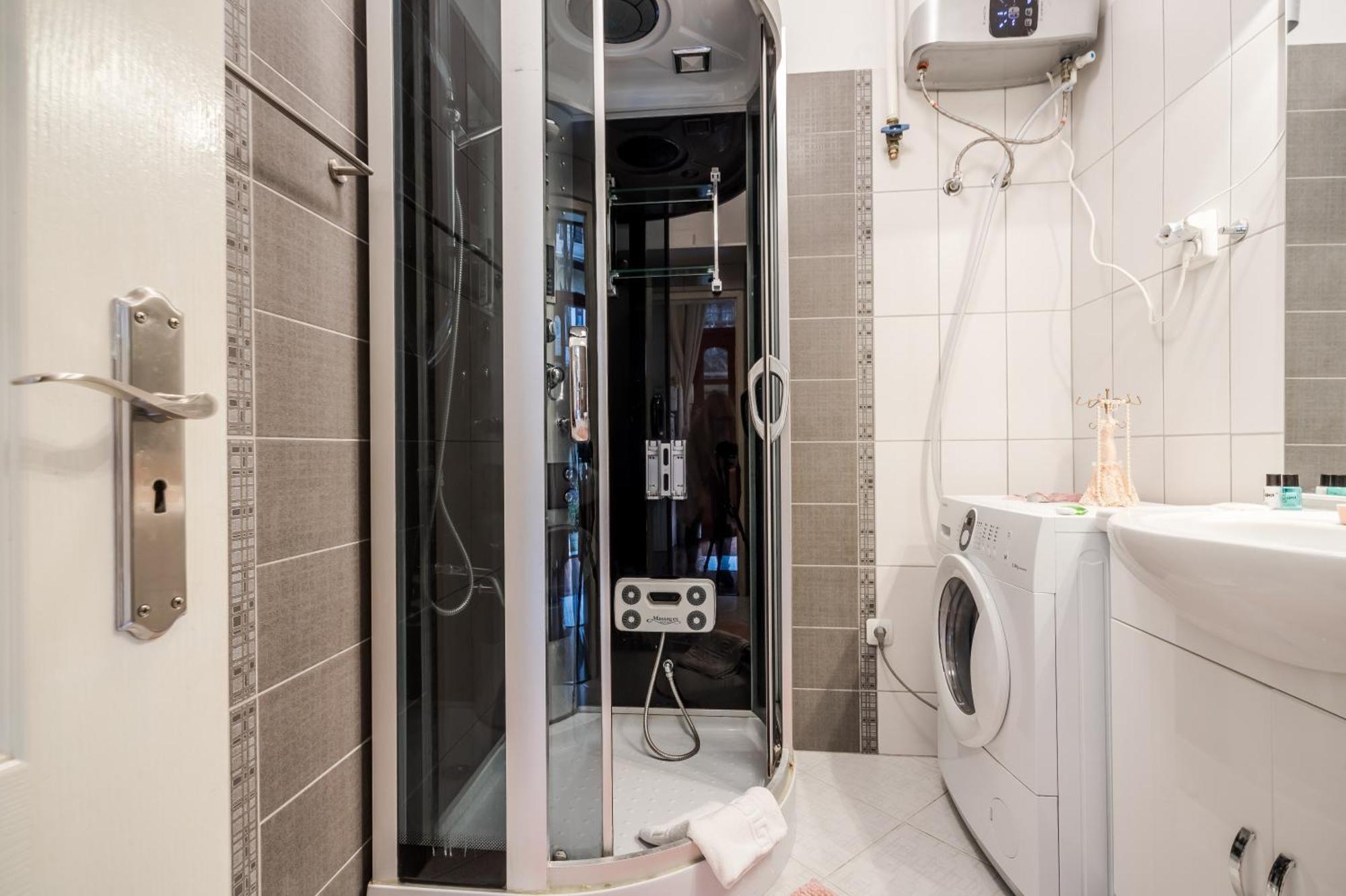 Bpr Stylish Mosaic Home With Terrace บูดาเปสต์ ภายนอก รูปภาพ