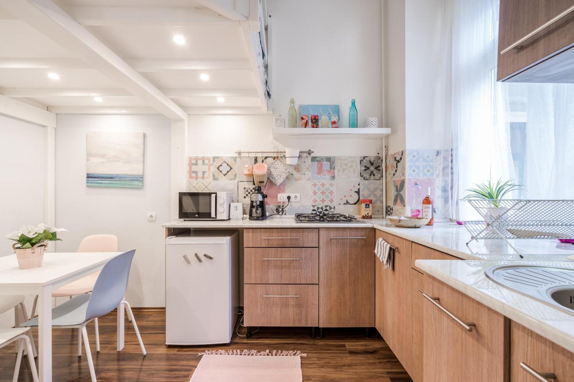 Bpr Stylish Mosaic Home With Terrace บูดาเปสต์ ภายนอก รูปภาพ